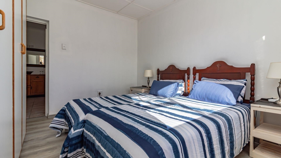 3 Bedroom Property for Sale in De Kelders Western Cape